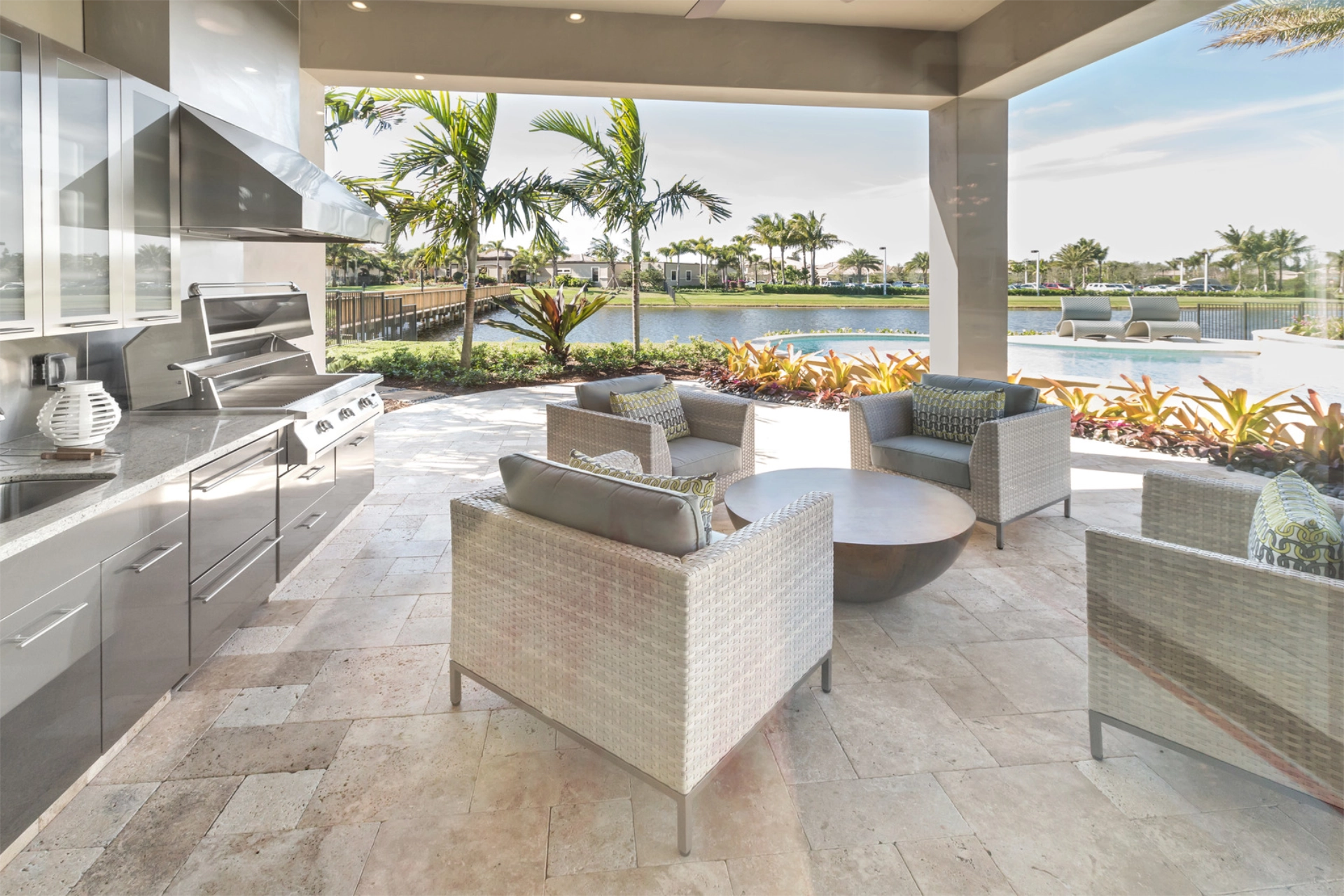 Stock Luxury Outdoor Kitchen